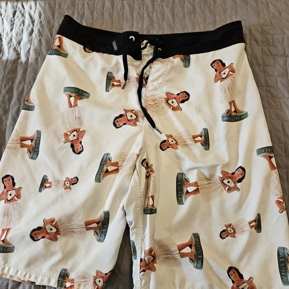 Vans Hula Shorts Size 33